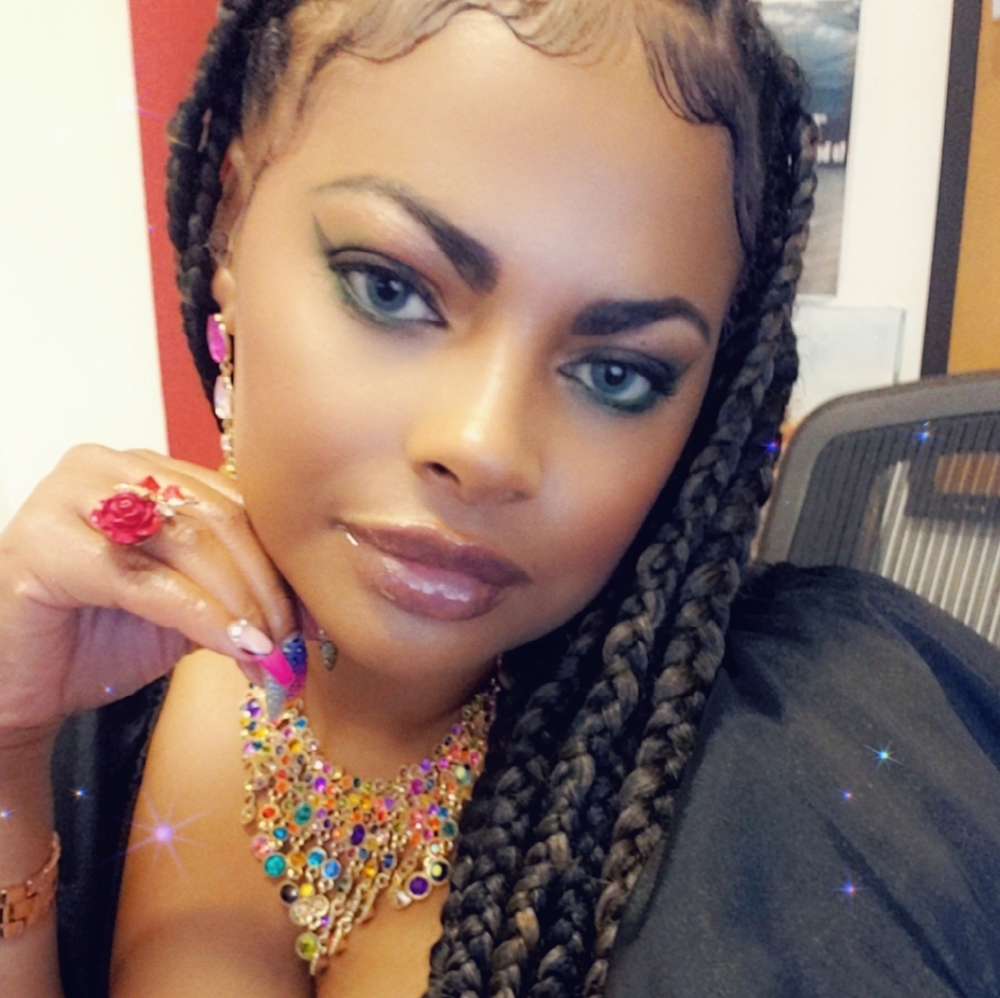 Meet your Posher, Kandis